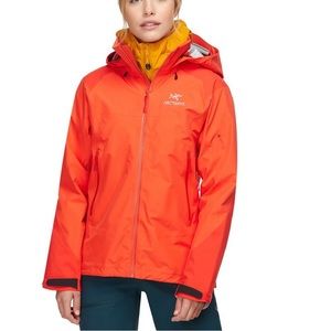 Arc’teryx women’s BETA AR